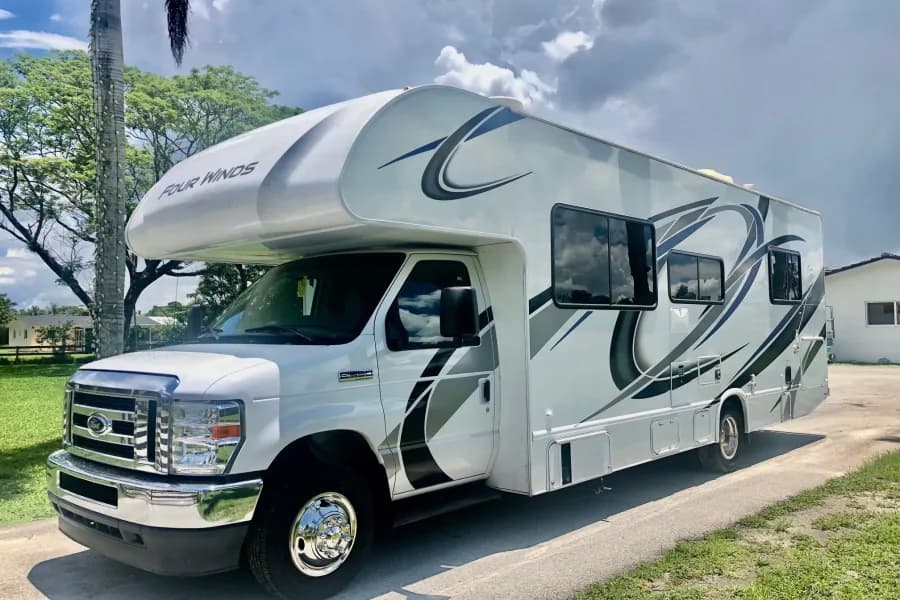 2023 Thor Motor Coach Four Winds Class C RV rental in Miami Florida — exterior